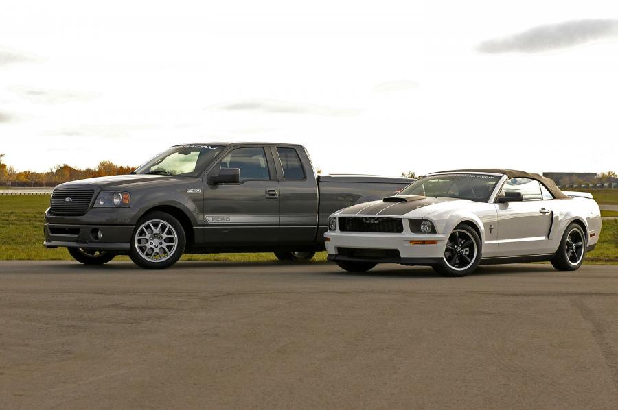  Ford Mustang GT Convertible 2006 года  (фото 2 из 27)
